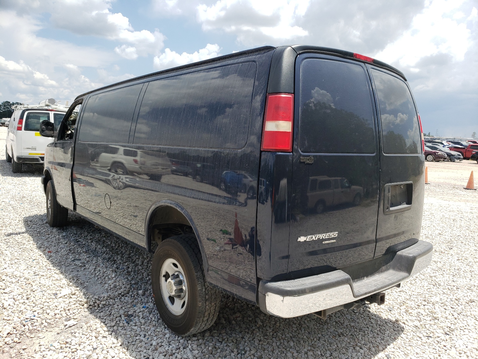 Photo 3 from auction – 2011 CHEVROLET EXPRESS G3 with VIN 1GCZGUCL4B1157074