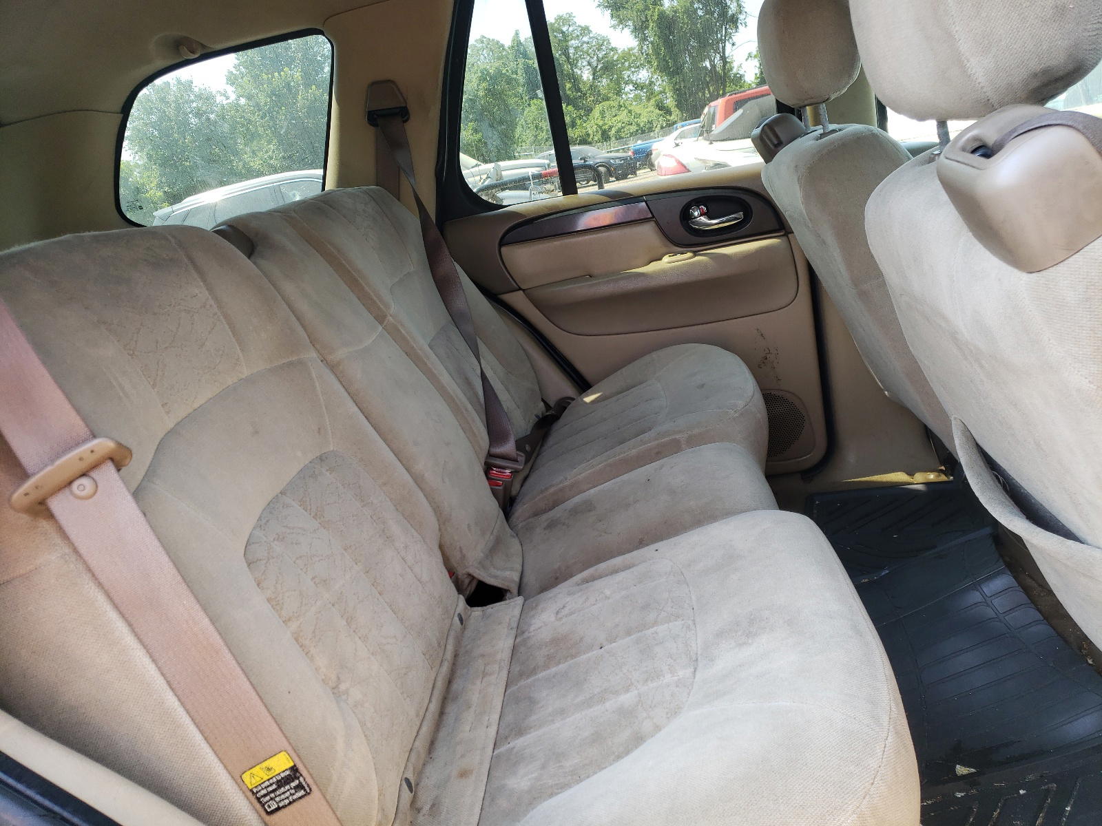 Photo 6 from auction – 2004 GMC ENVOY with VIN 1GKDT13S342217262