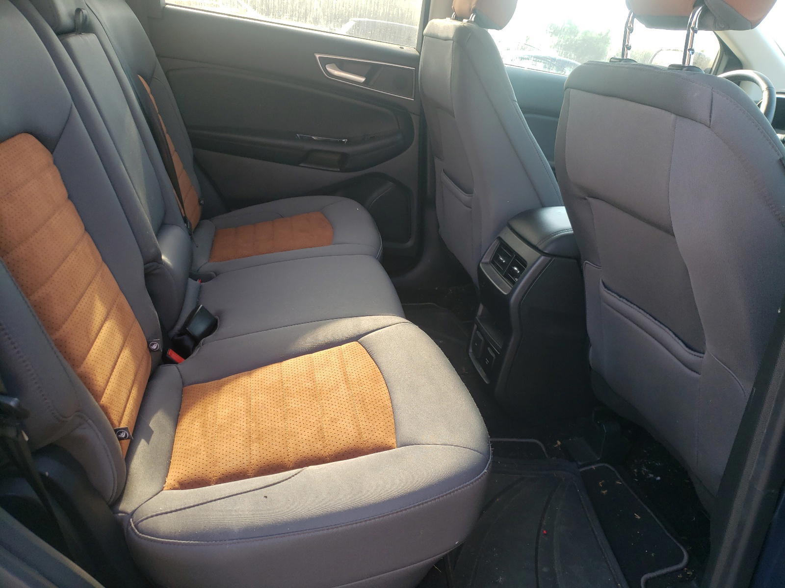Photo 6 from auction – 2018 FORD EDGE SEL with VIN 2FMPK3J9XJBC31829