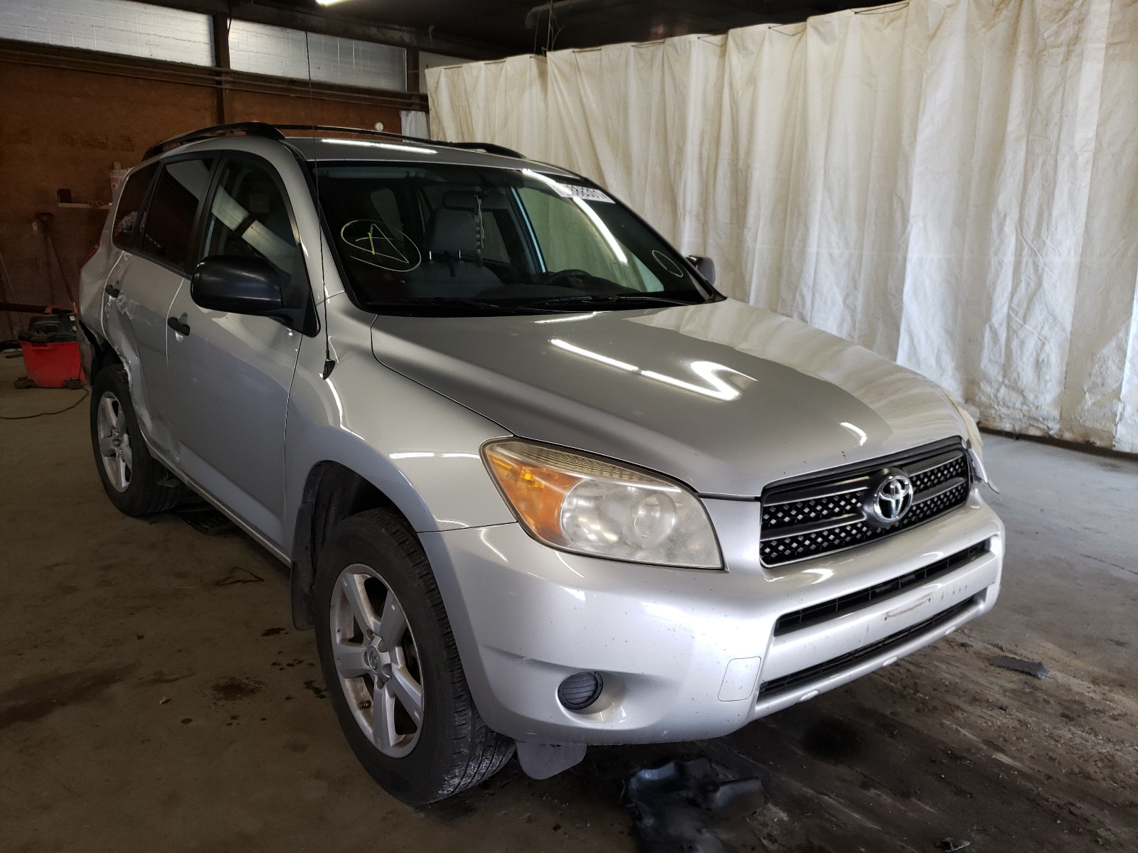 TOYOTA RAV4 2006 with VIN JTMBD33V565048031 - Photo from auction