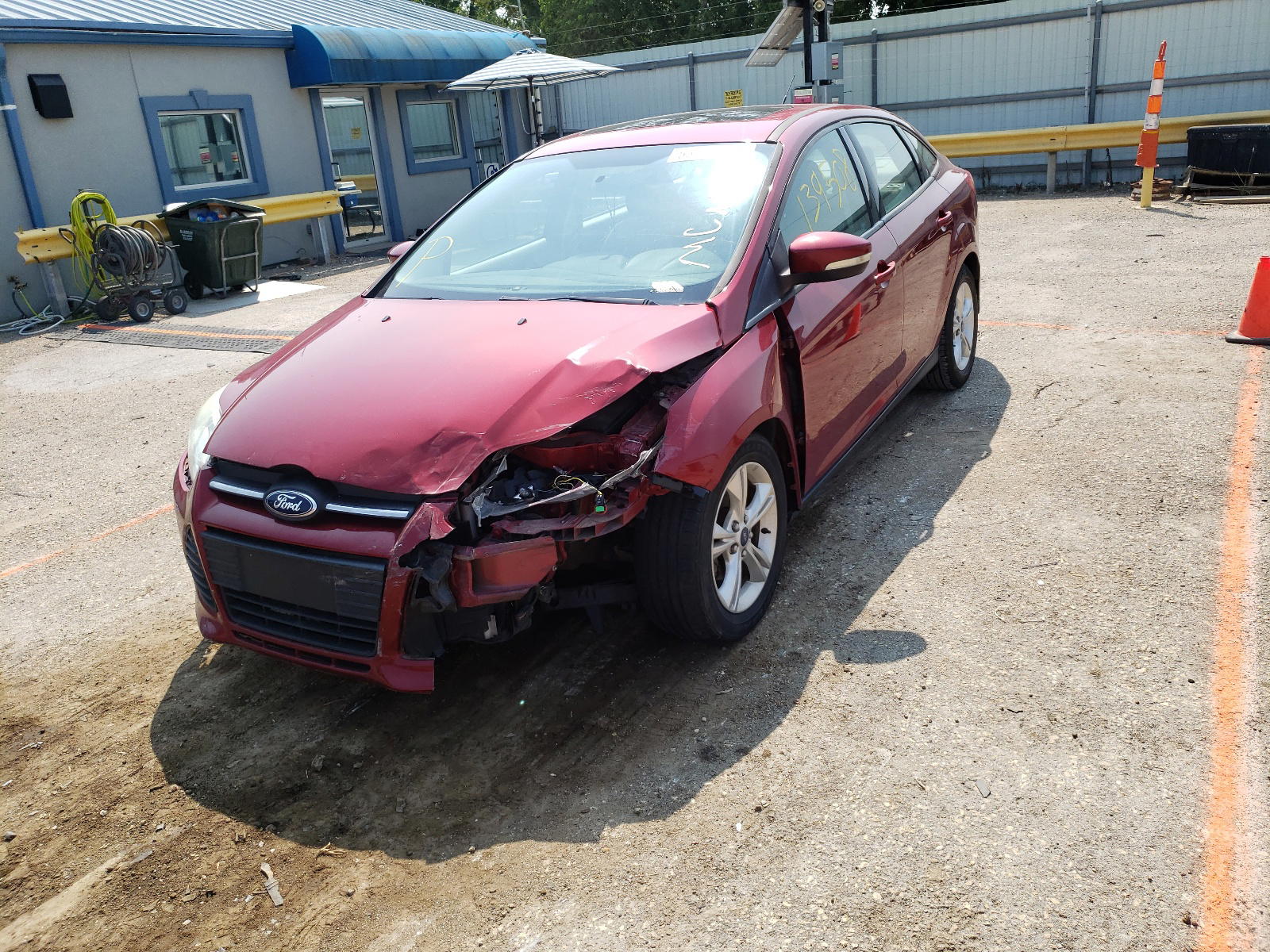 Photo 2 from auction – 2014 FORD FOCUS SE with VIN 1FADP3F24EL149434
