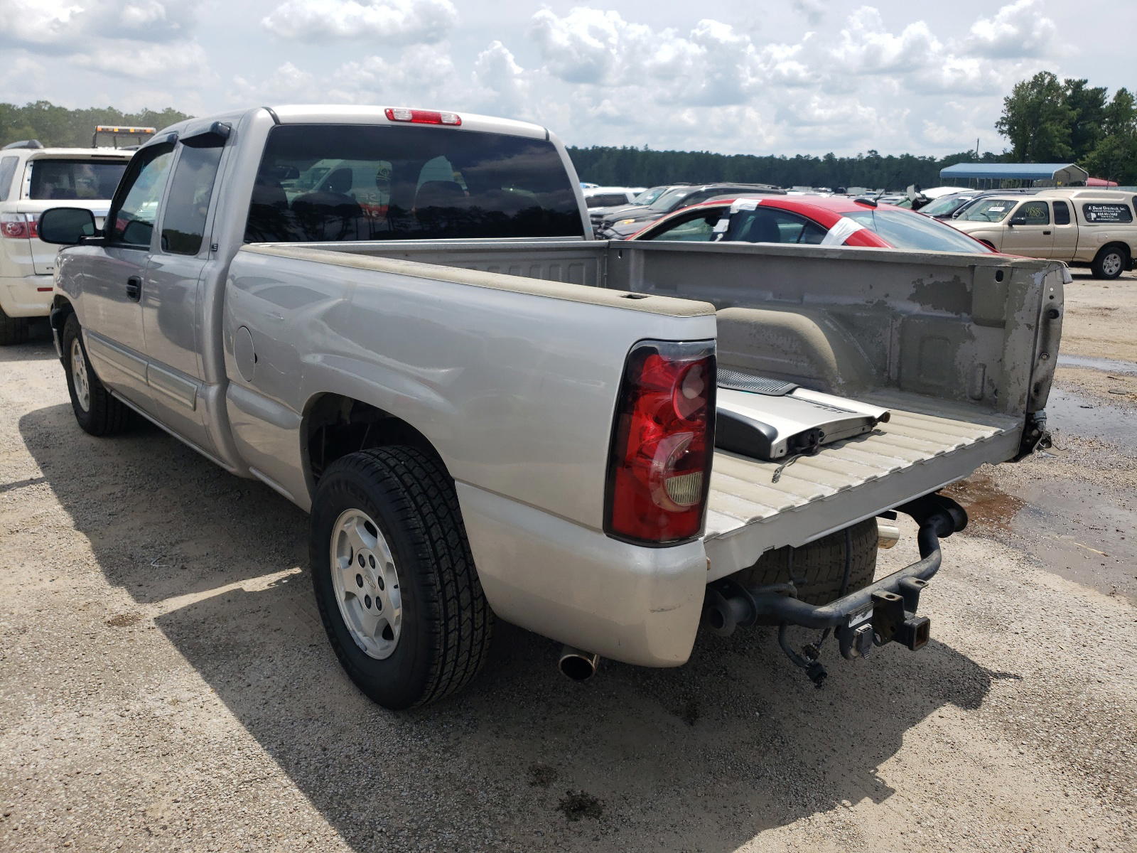 Photo 3 from auction – 2004 CHEVROLET SILVERADO with VIN 2GCEC19T441432164
