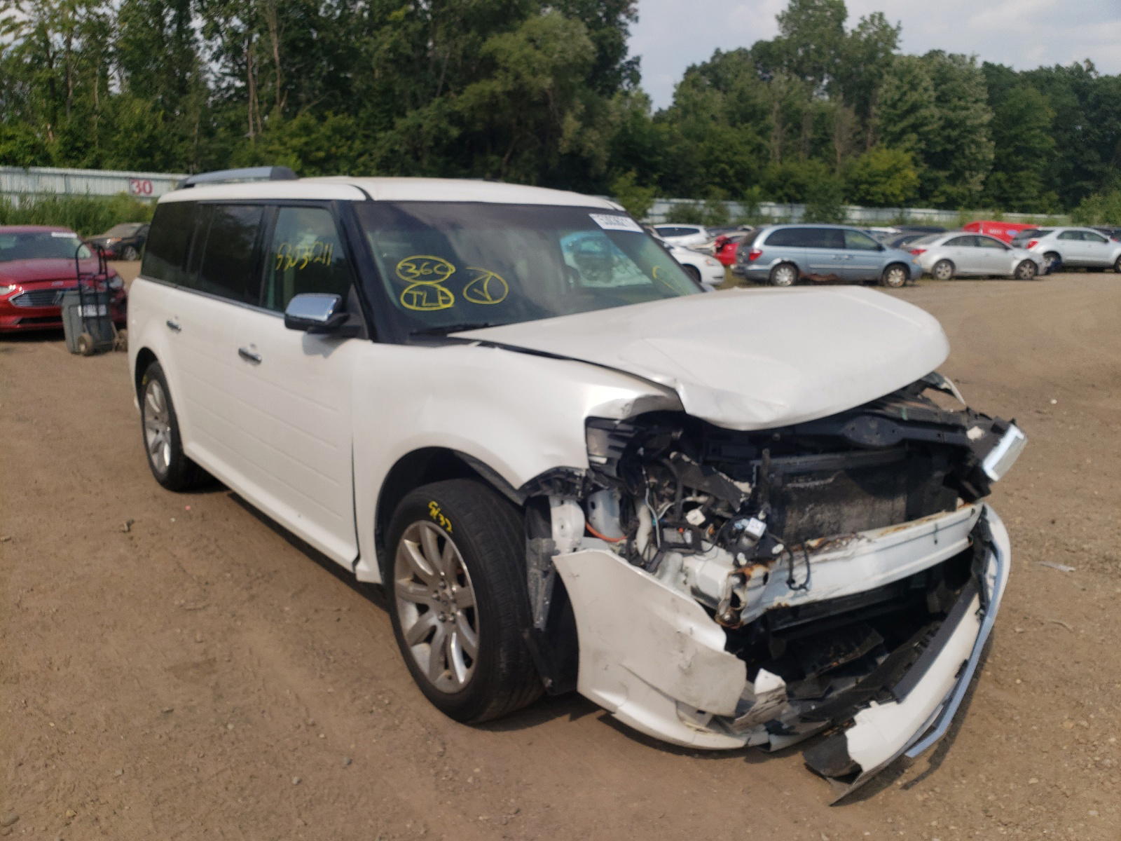 FORD FLEX LIMIT 2011 with VIN 2FMGK5DC8BBD00487 - Photo from auction