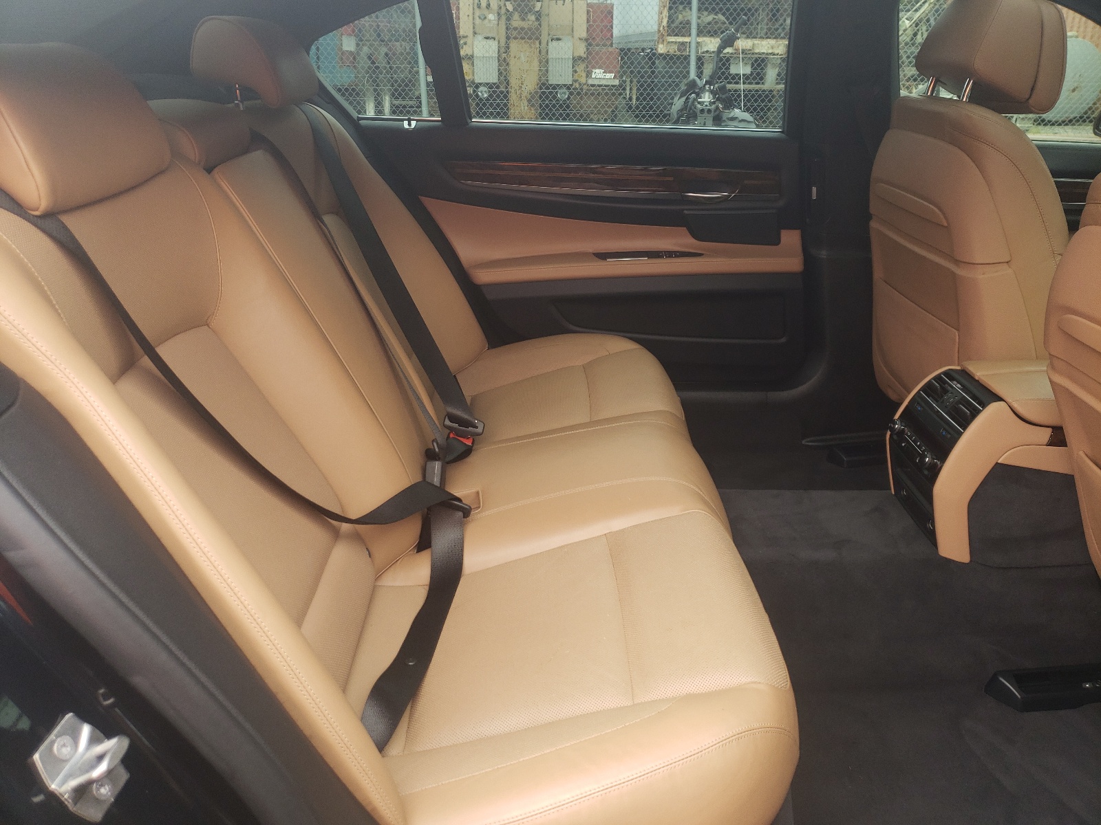 Photo 6 from auction – 2014 BMW 750 IL with VIN WBAYE8C5XED135963