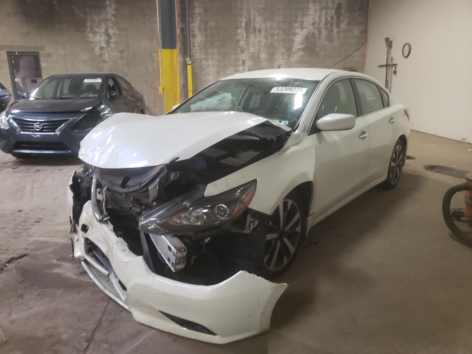 Photo 2 from auction – 2017 NISSAN ALTIMA 2.5 with VIN 1N4AL3AP7HC272408