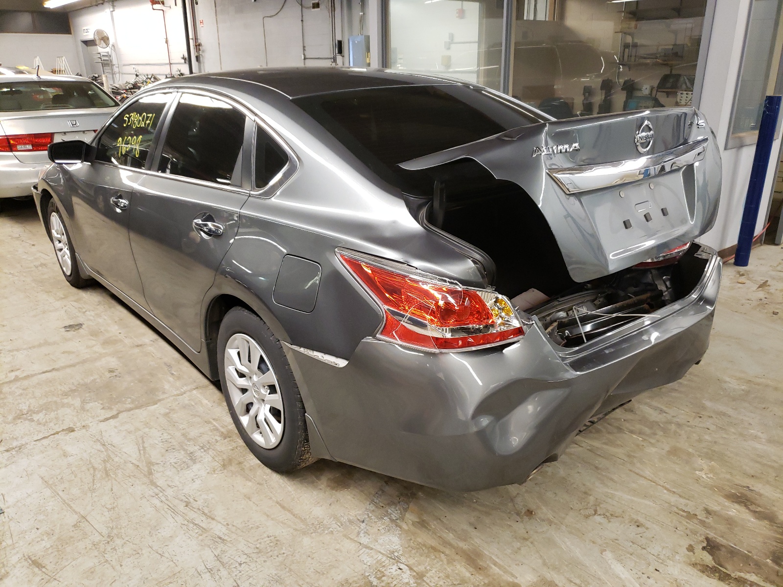 Photo 3 from auction – 2015 NISSAN ALTIMA 2.5 with VIN 1N4AL3AP1FN381089
