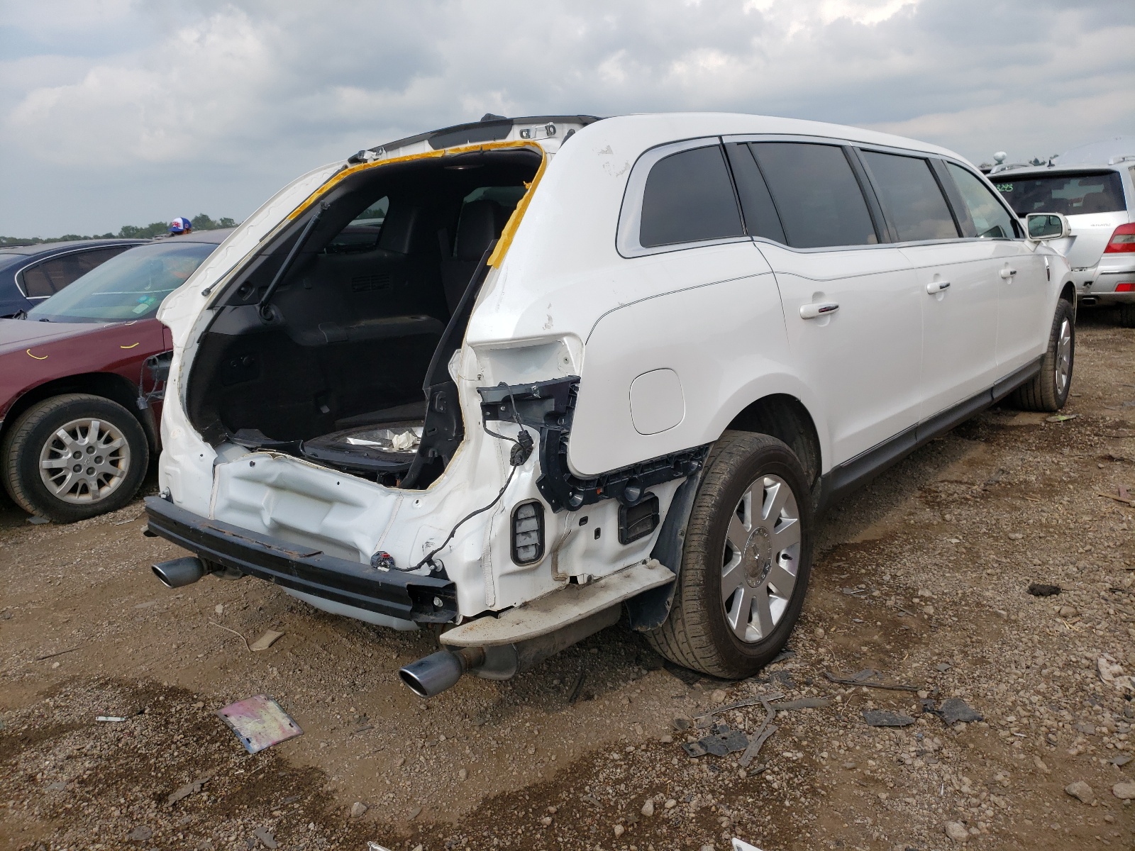 Zdjęcie 4 z aukcji – 2014 LINCOLN MKT z VIN 2L1MJ5LK3EBL57457