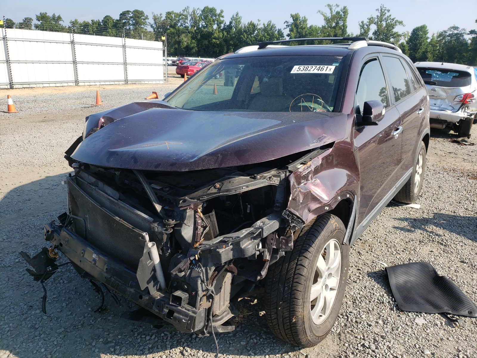 Photo 2 from auction – 2013 KIA SORENTO LX with VIN 5XYKT3A60DG338129