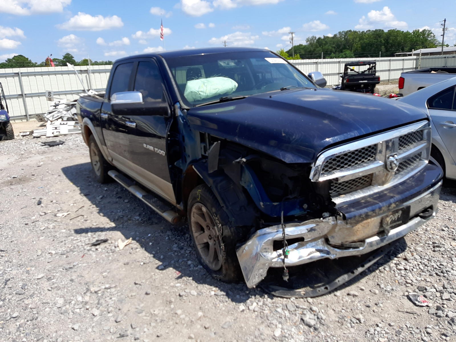 DODGE RAM 1500 L 2012 with VIN 1C6RD7NT6CS167860 - Photo from auction
