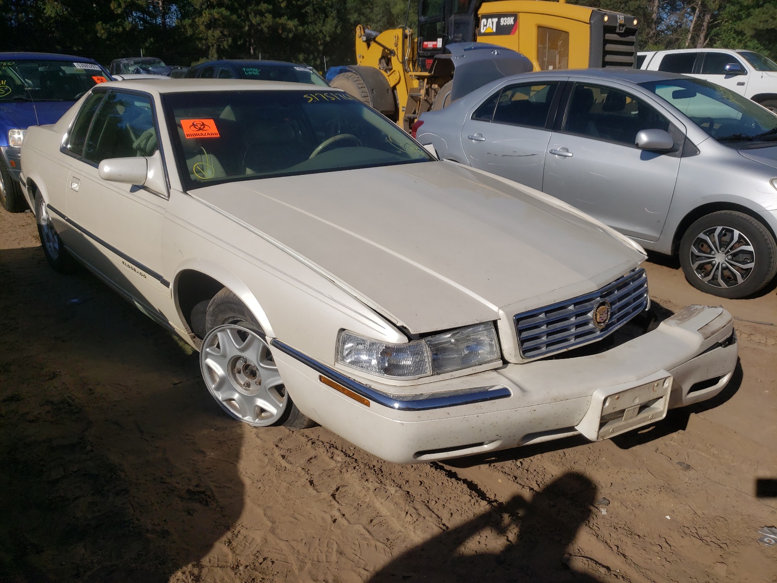 CADILLAC ELDORADO 1998 z numerem VIN 1G6EL12Y3WU615300 - Zdjęcie z aukcji