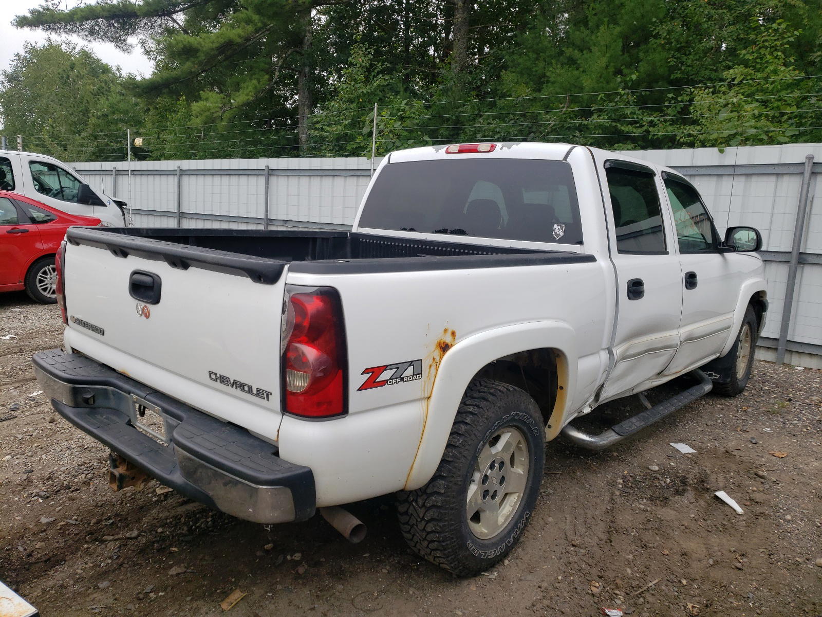 Photo 4 from auction – 2005 CHEVROLET SILVERADO with VIN 2GCEK13T651355844
