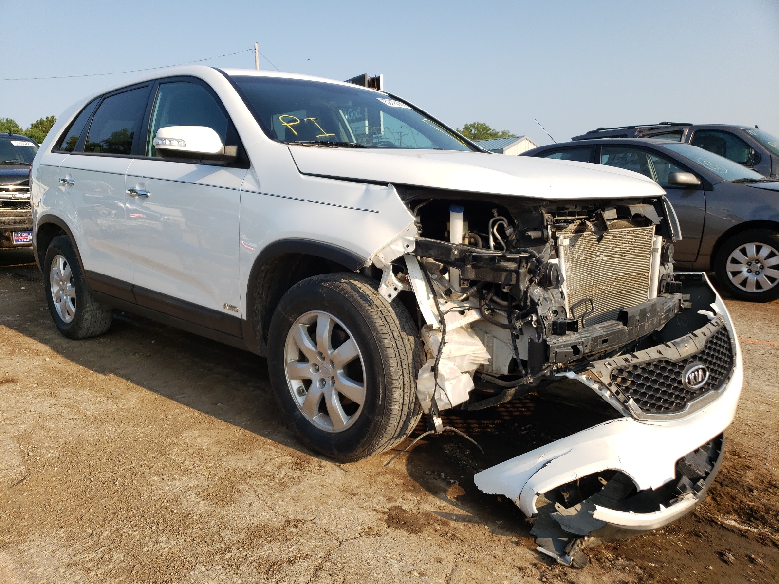 KIA SORENTO BA 2011 with VIN 5XYKTCA12BG164002 - Photo from auction