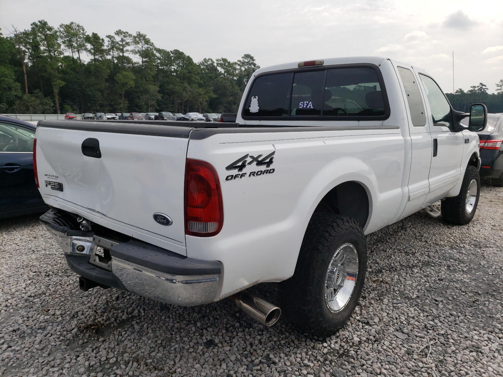 Photo 4 from auction – 2002 FORD F250 SUPER with VIN 1FTNX21L82EB47548