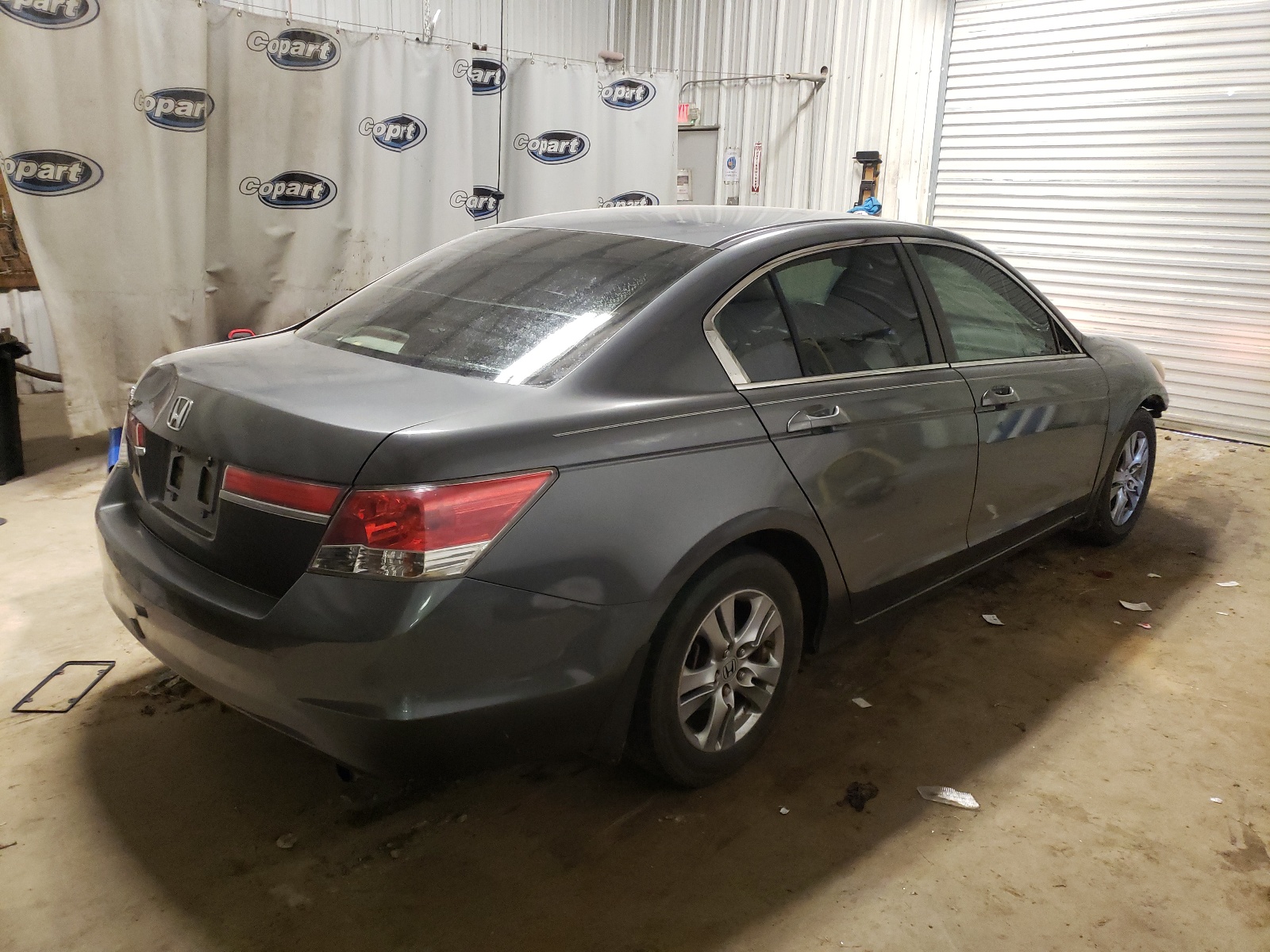 Photo 4 from auction – 2011 HONDA ACCORD LXP with VIN 1HGCP2F41BA120886