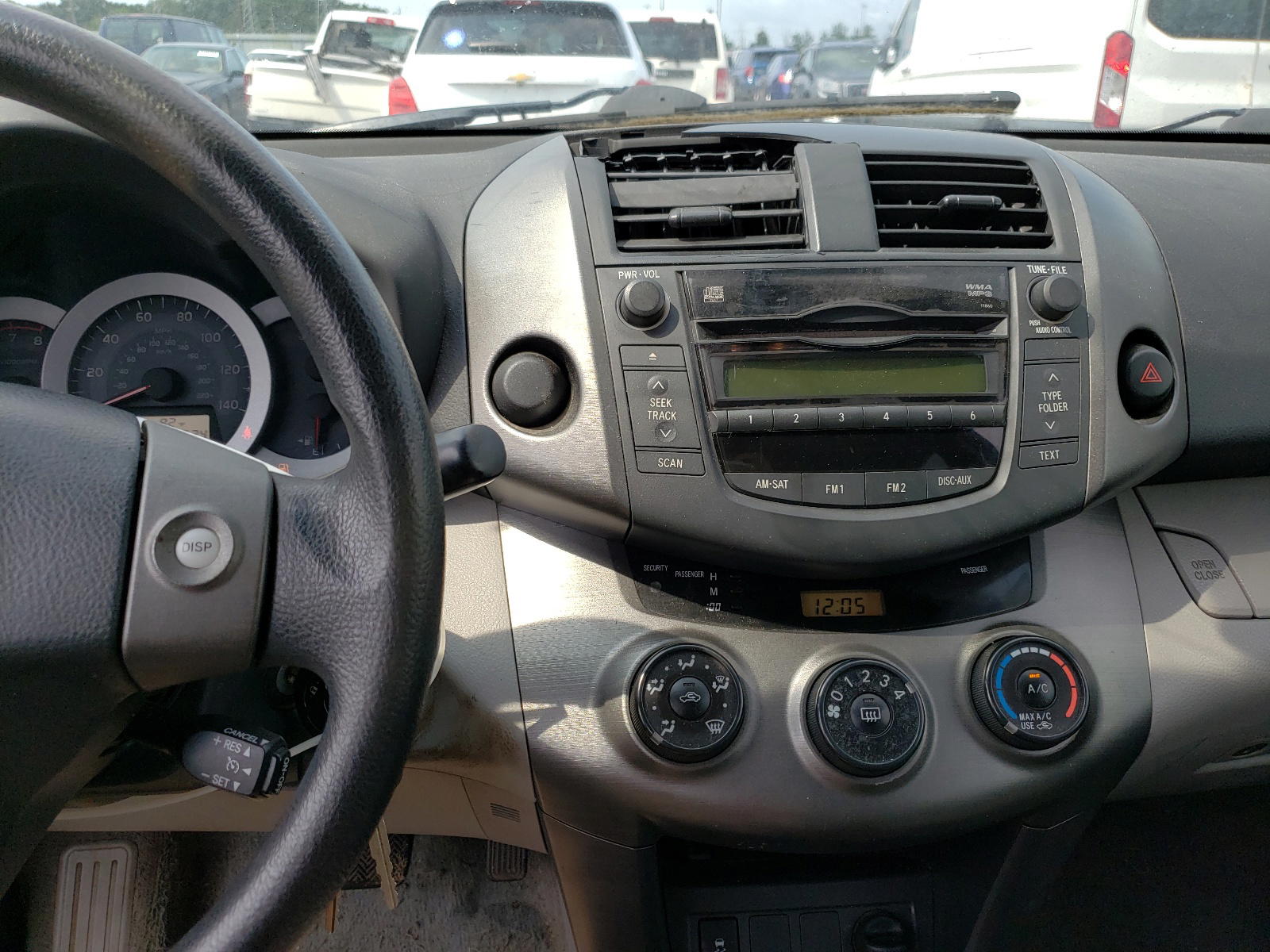 Photo 9 from auction – 2011 TOYOTA RAV4 with VIN 2T3KF4DV7BW060229