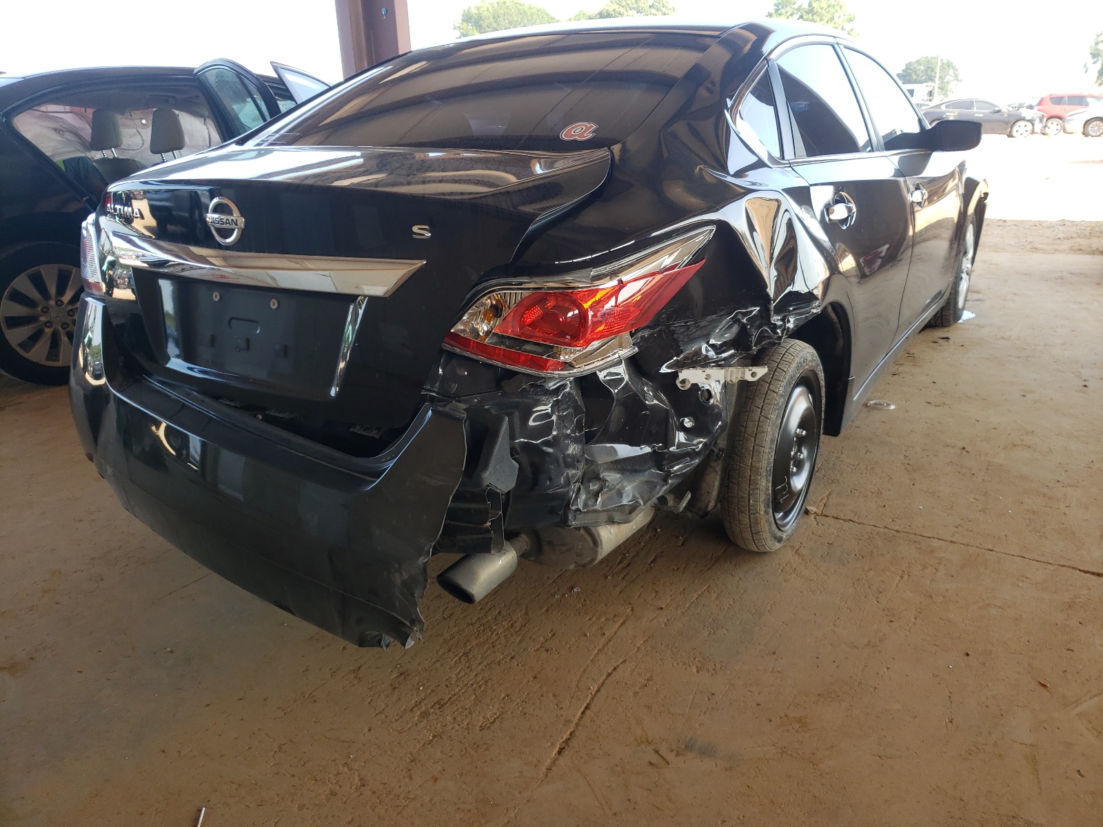 Photo 4 from auction – 2015 NISSAN ALTIMA 2.5 with VIN 1N4AL3AP2FC287251