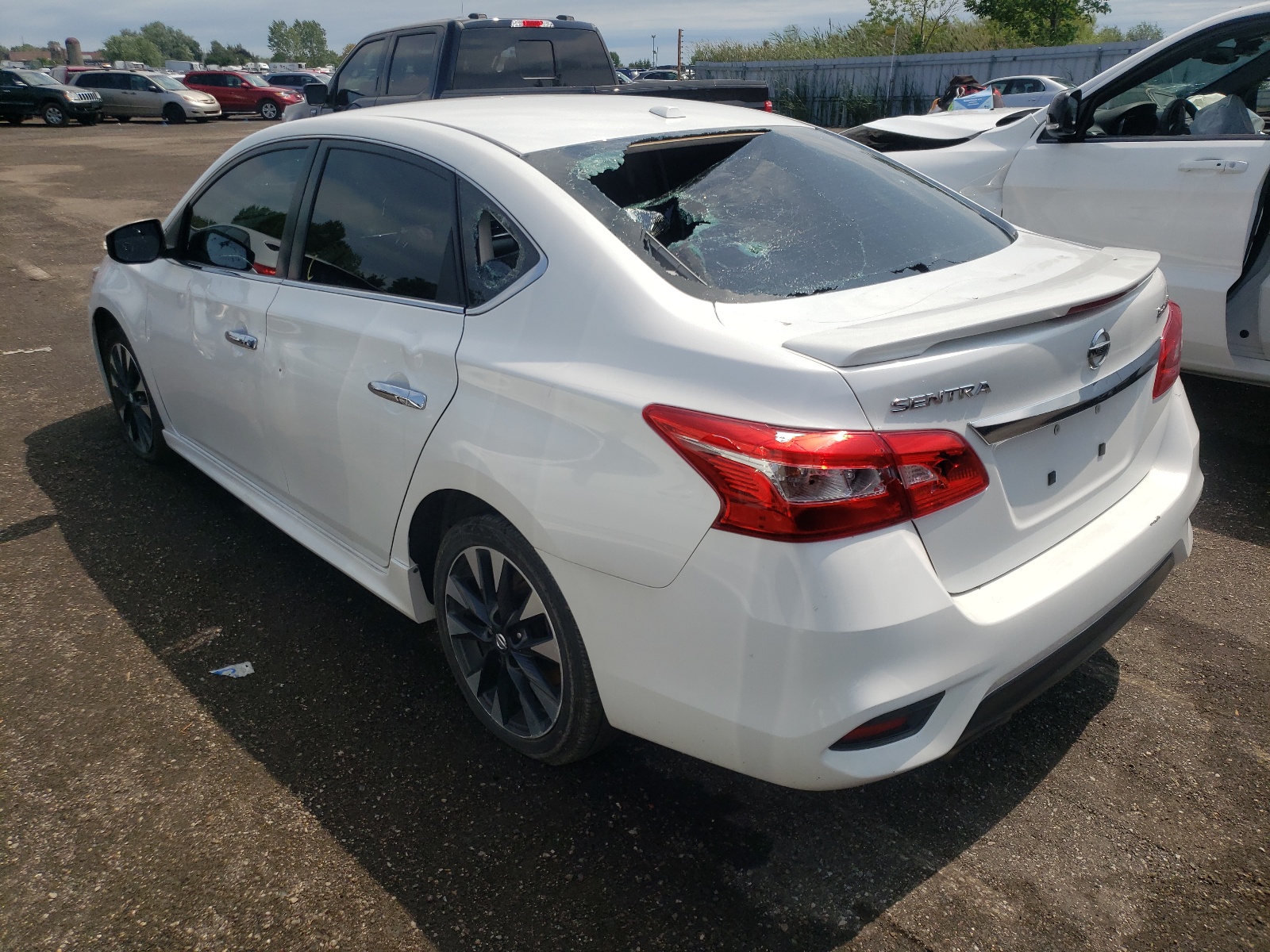 Photo 3 from auction – 2017 NISSAN SENTRA SR with VIN 3N1CB7AP6HY316471