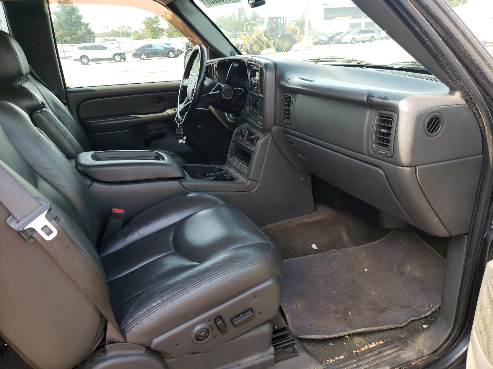 Photo 5 from auction – 2004 CHEVROLET SILVERADO with VIN 2GCEC19T241100062