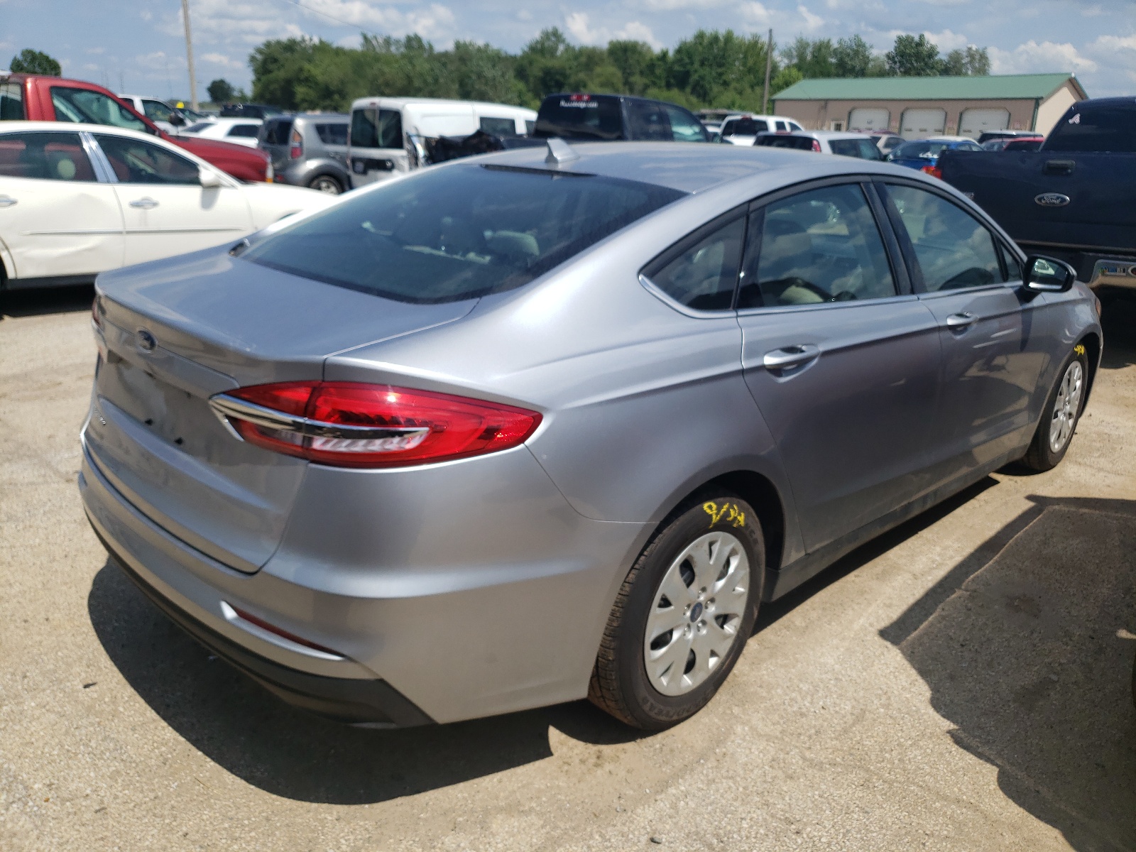 Photo 4 from auction – 2020 FORD FUSION S with VIN 3FA6P0G77LR249205