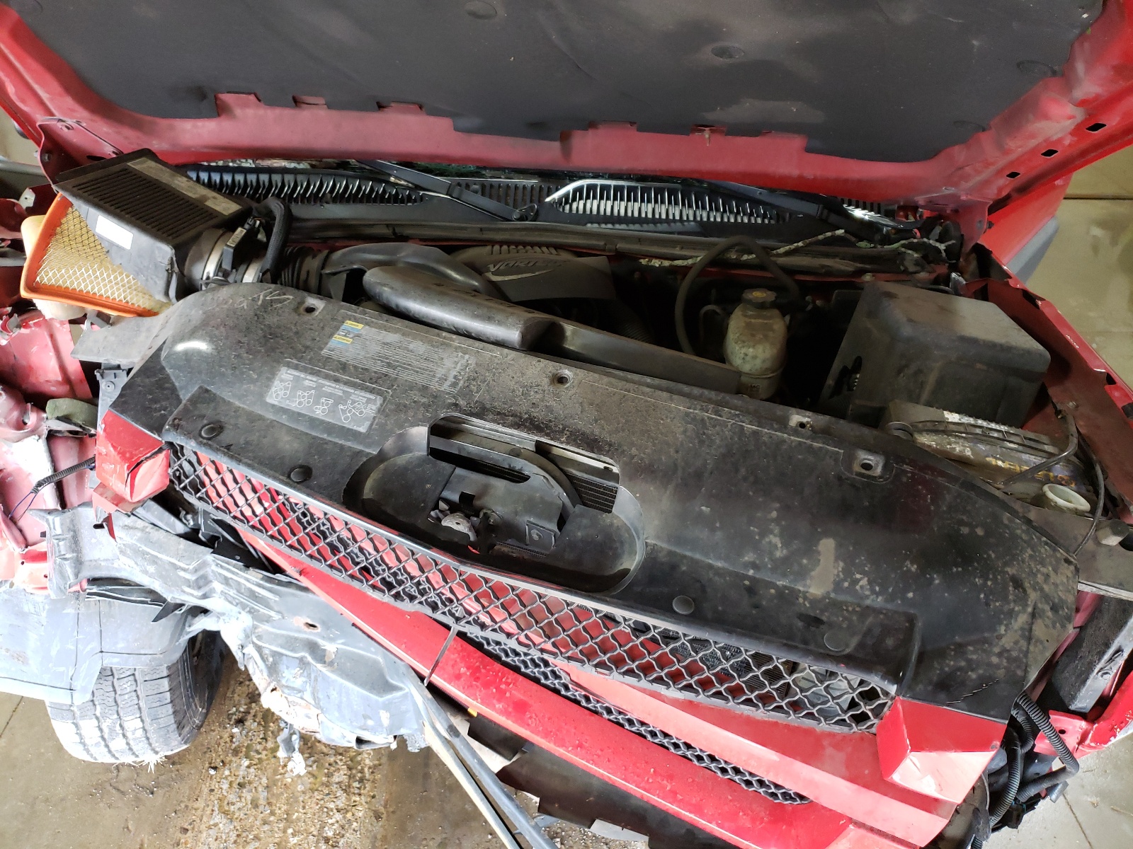Photo 7 from auction – 2004 CHEVROLET AVALANCHE with VIN 3GNEK12T74G191258