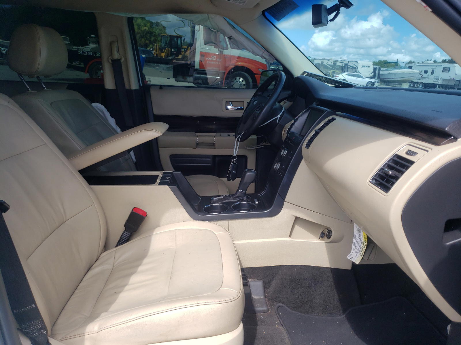 Photo 5 from auction – 2015 FORD FLEX SEL with VIN 2FMGK5C86FBA02863