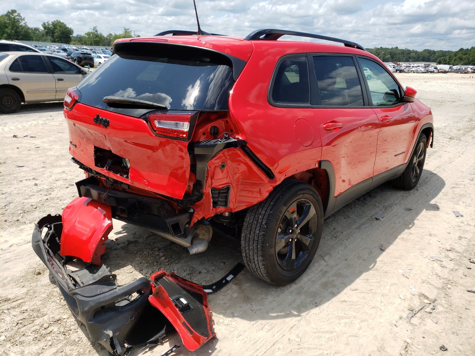 Photo 4 from auction – 2018 JEEP CHEROKEE L with VIN 1C4PJMDX7JD599516
