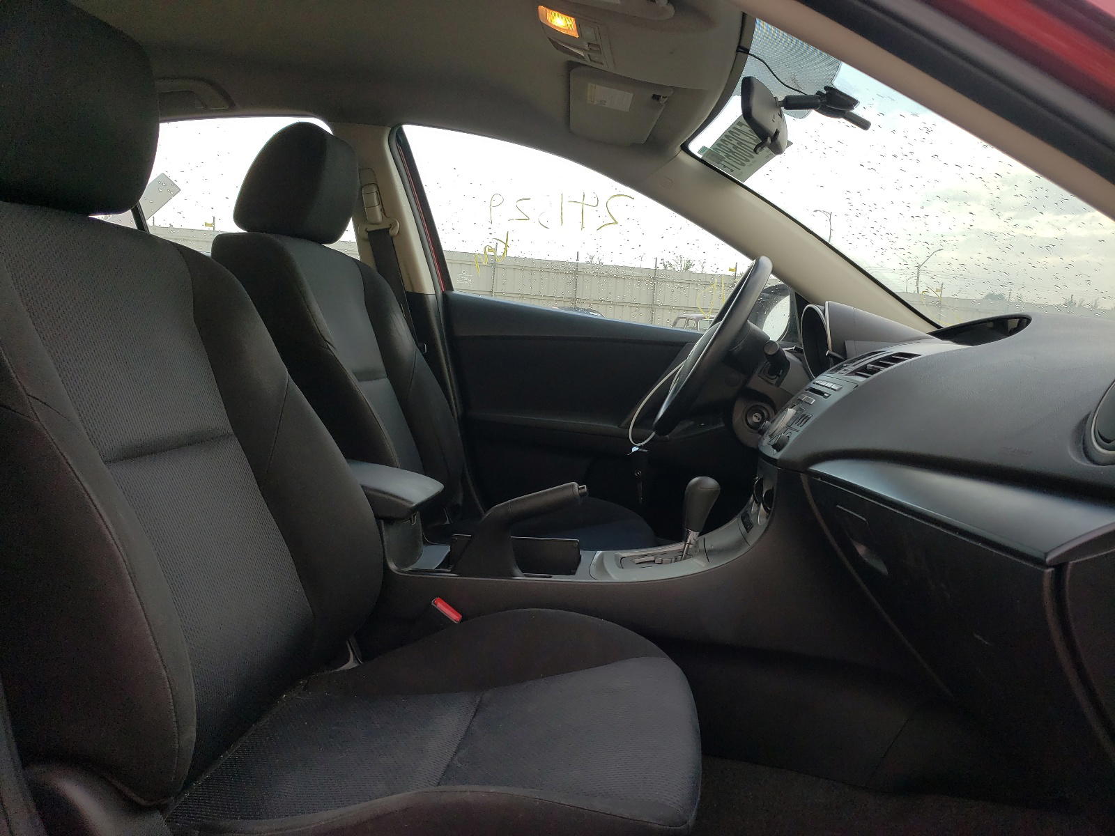 Photo 5 from auction – 2011 MAZDA 3 I with VIN JM1BL1UF8B1397118
