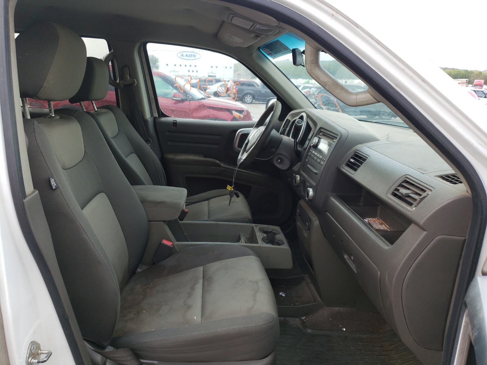 Photo 5 from auction – 2006 HONDA RIDGELINE with VIN 2HJYK16276H552980