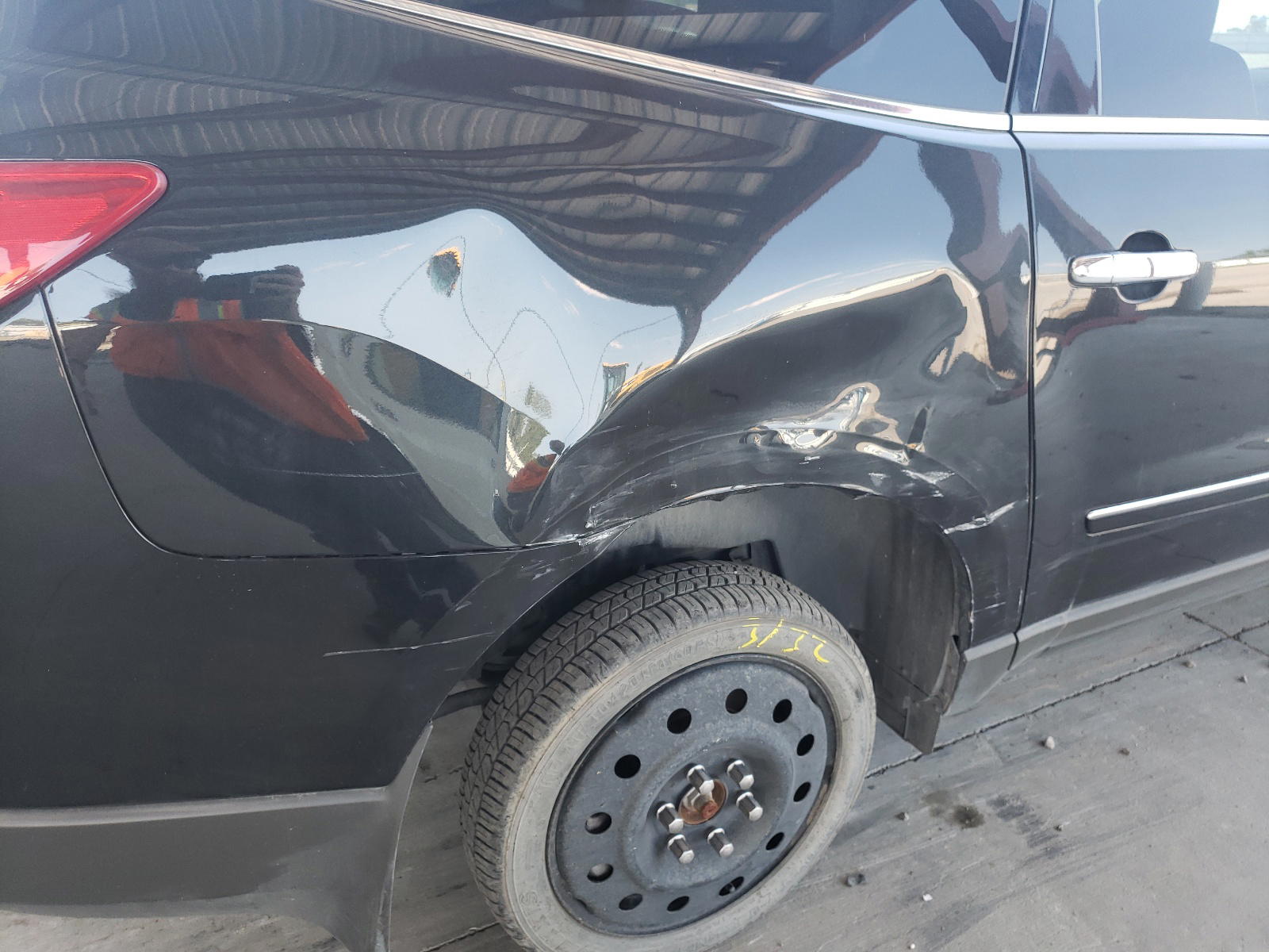 Photo 9 from auction – 2012 CHEVROLET TRAVERSE L with VIN 1GNKVLED9CJ219469