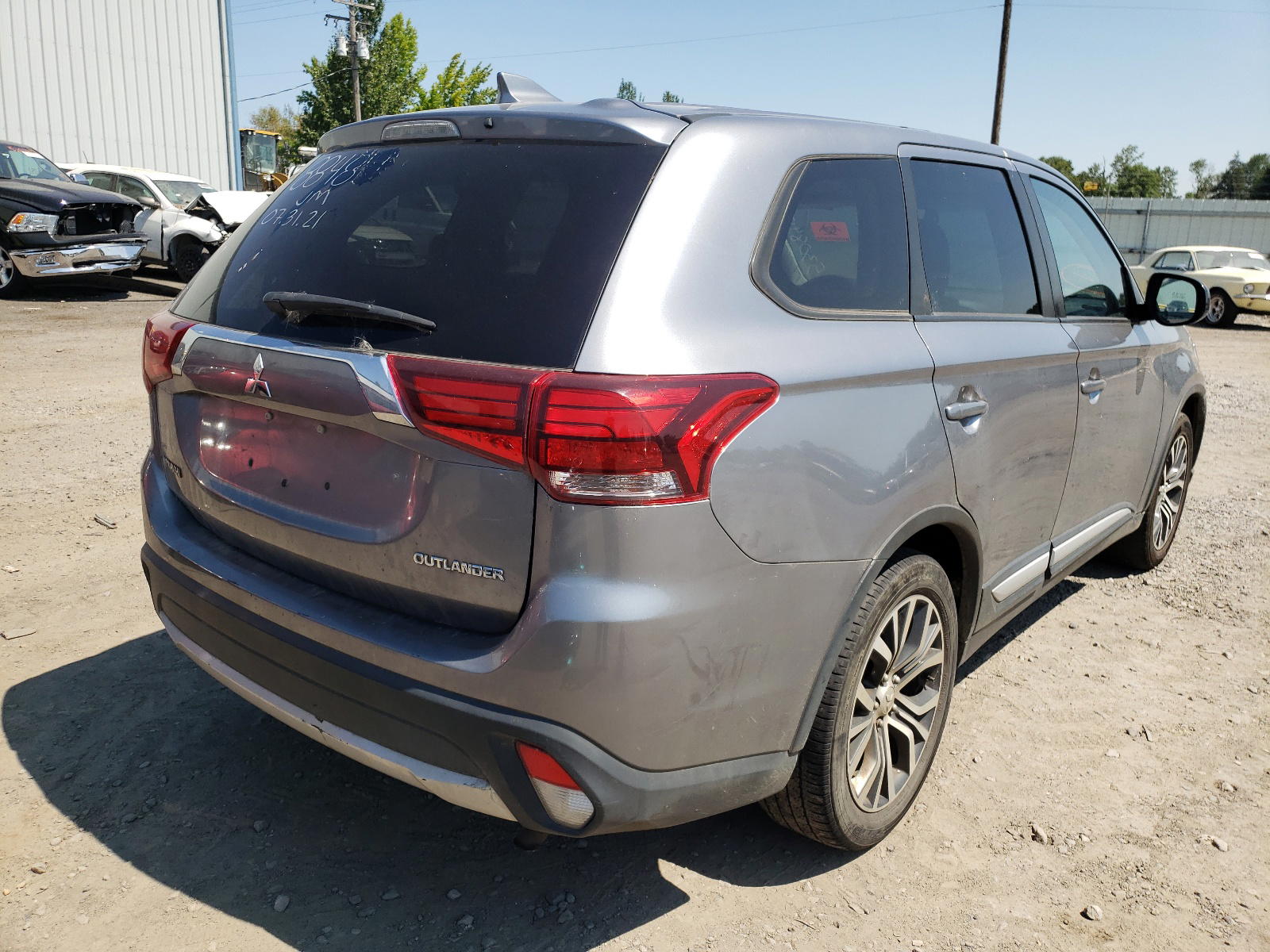 Photo 4 from auction – 2018 MITSUBISHI OUTLANDER with VIN JA4AD2A38JZ054568