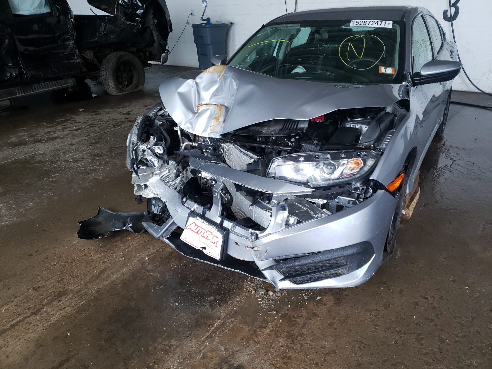 Photo 9 from auction – 2016 HONDA CIVIC LX with VIN 19XFC2F58GE047729