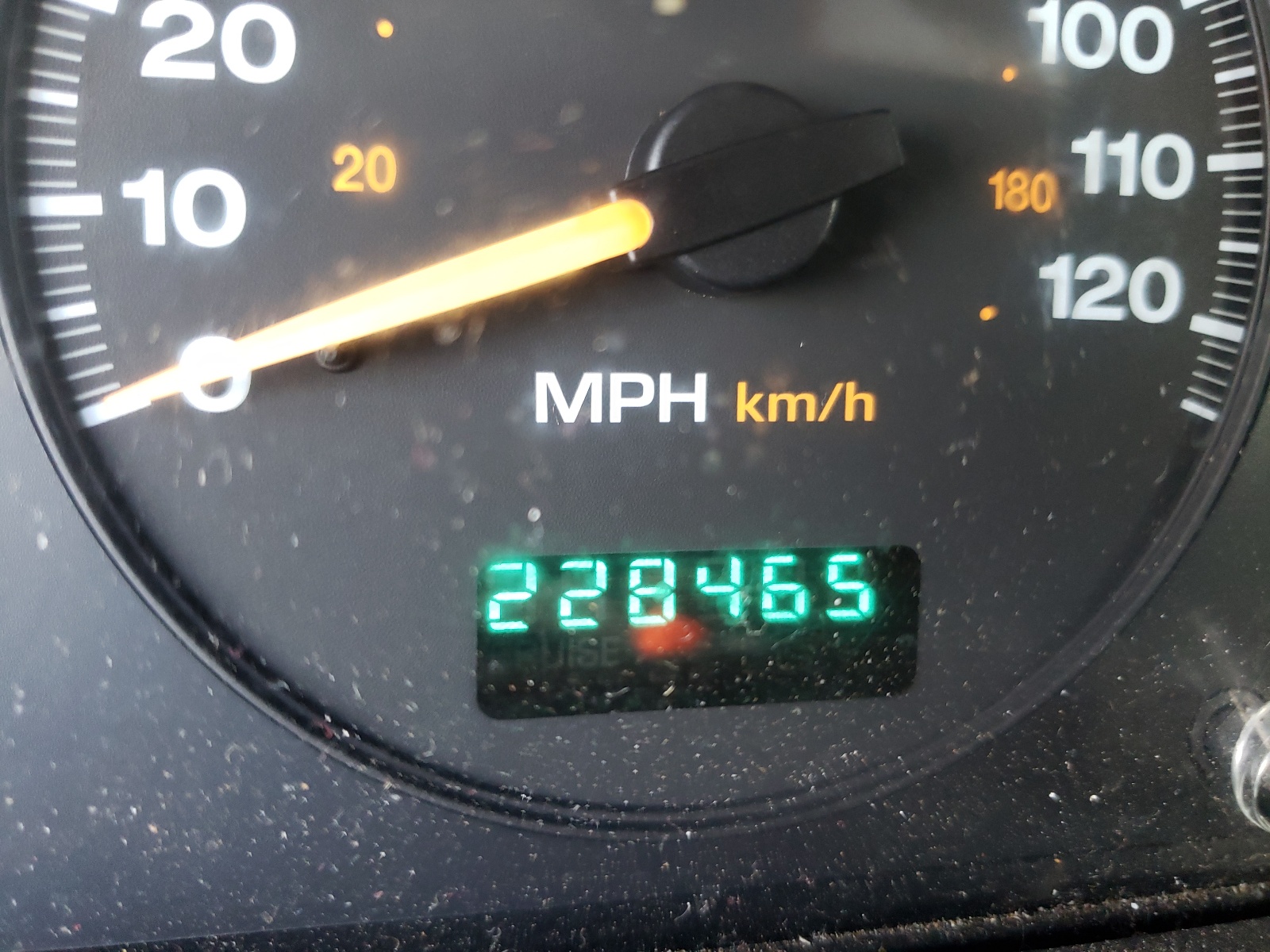 Photo 8 from auction – 2004 JEEP GRAND CHER with VIN 1J4GW48S04C321075