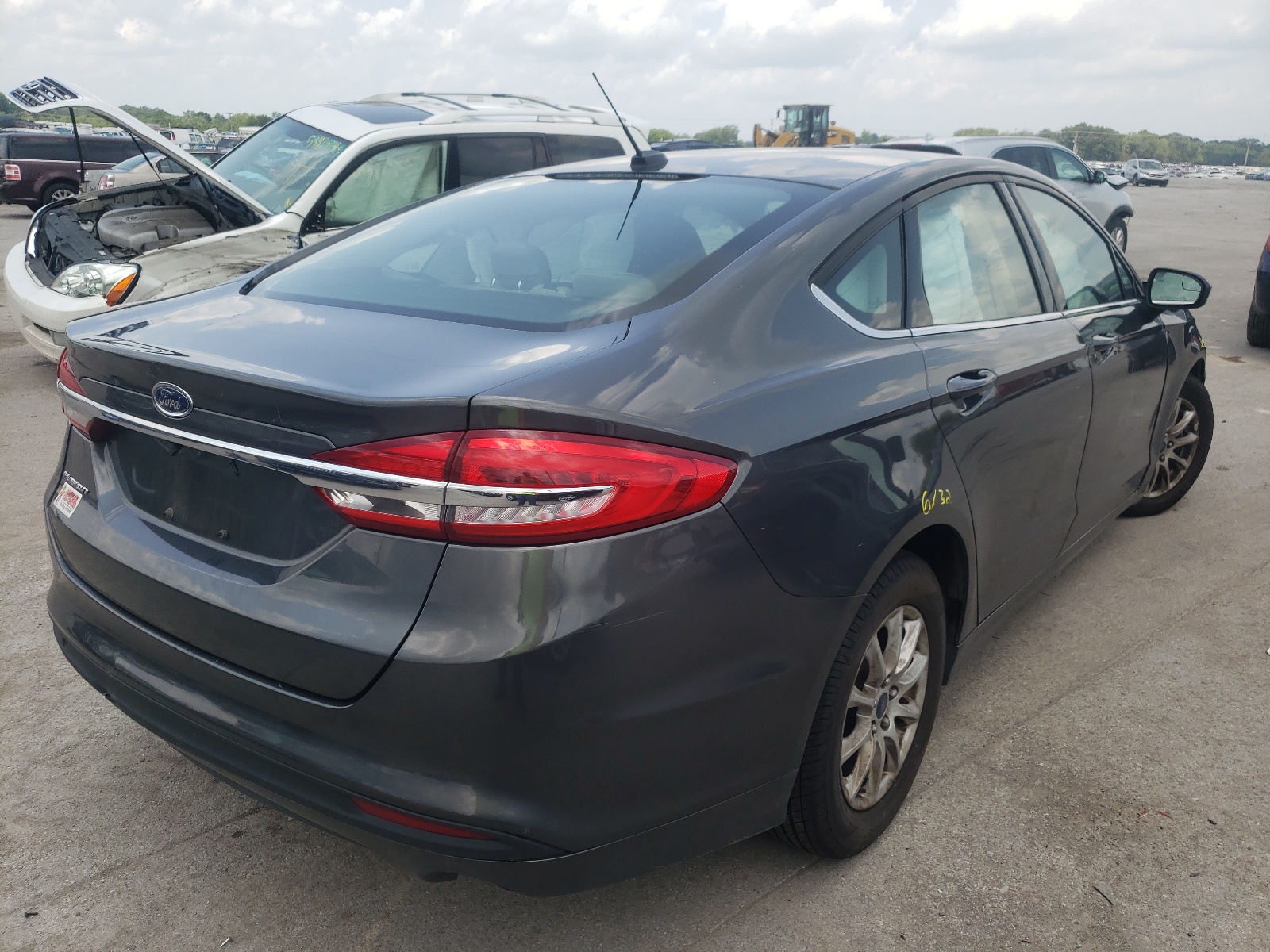 Photo 4 from auction – 2017 FORD FUSION S with VIN 3FA6P0G7XHR267382