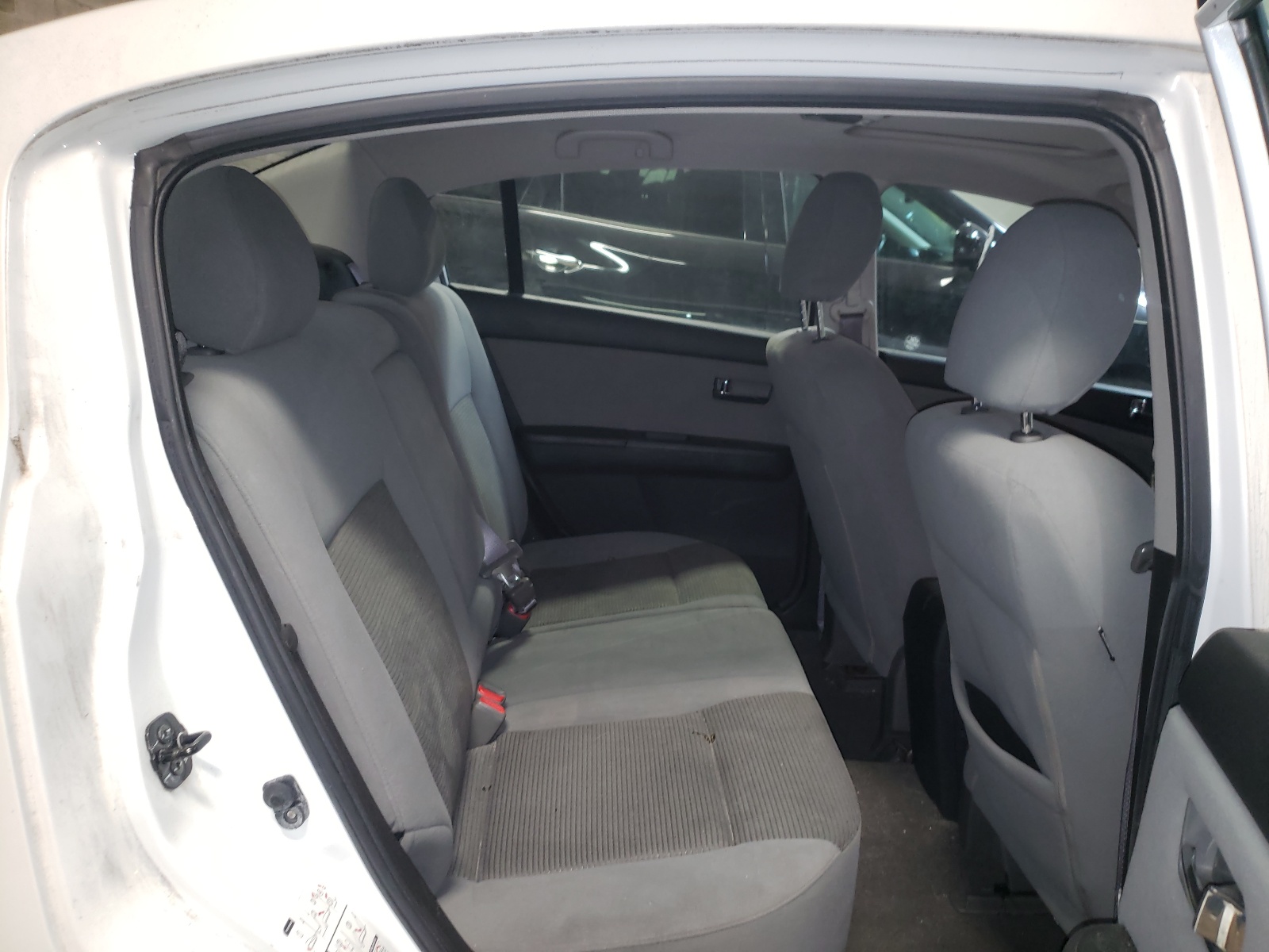 Photo 6 from auction – 2011 NISSAN SENTRA 2.0 with VIN 3N1AB6AP2BL704299