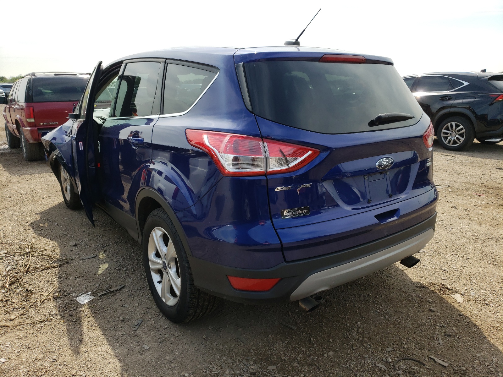 Photo 3 from auction – 2016 FORD ESCAPE SE with VIN 1FMCU9GX3GUC07134