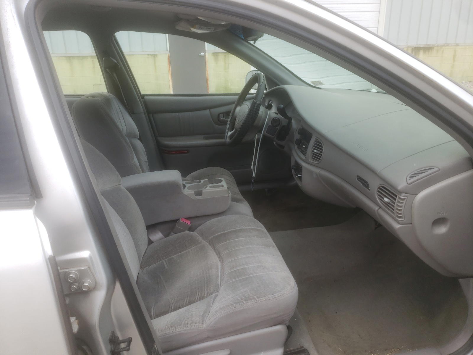 Photo 5 from auction – 2001 BUICK CENTURY CU with VIN 2G4WS52J211110105