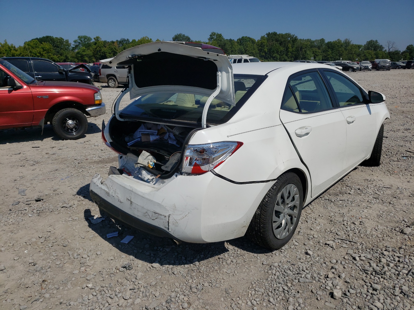 Photo 4 from auction – 2019 TOYOTA COROLLA L with VIN 2T1BURHE1KC205420