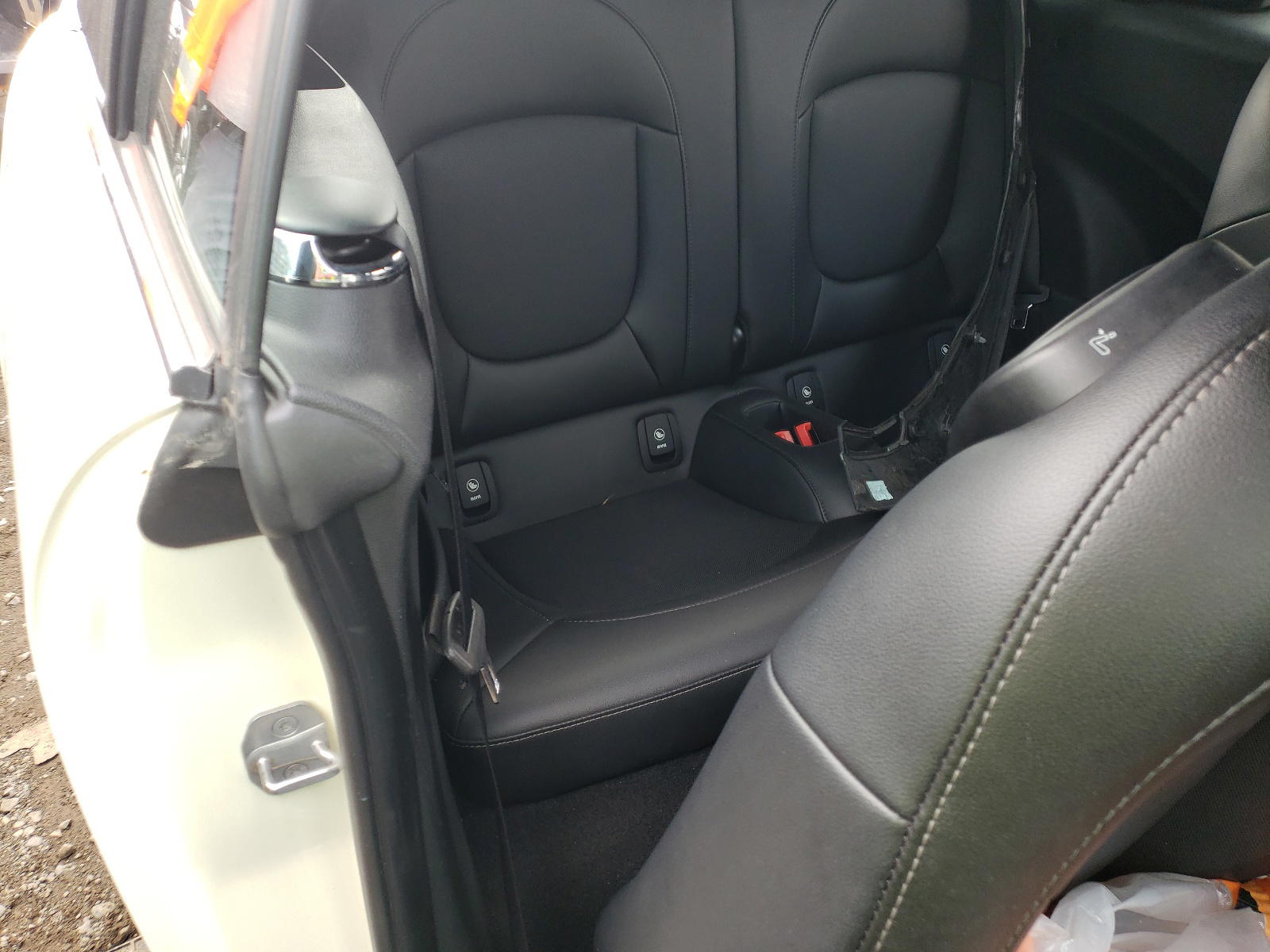 Photo 6 from auction – 2019 MINI COOPER with VIN WMWWG5C51K3D01548