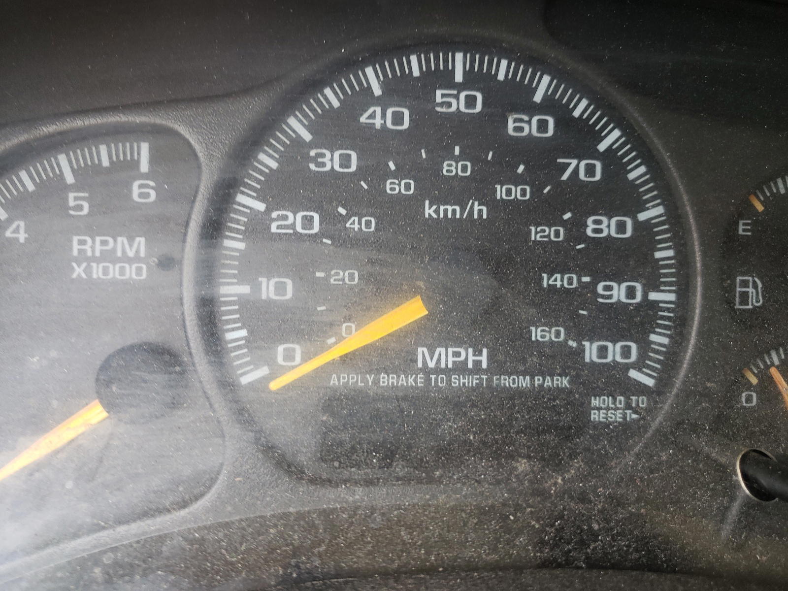 Photo 8 from auction – 2000 GMC NEW SIERRA with VIN 2GTEC19V3Y1135233