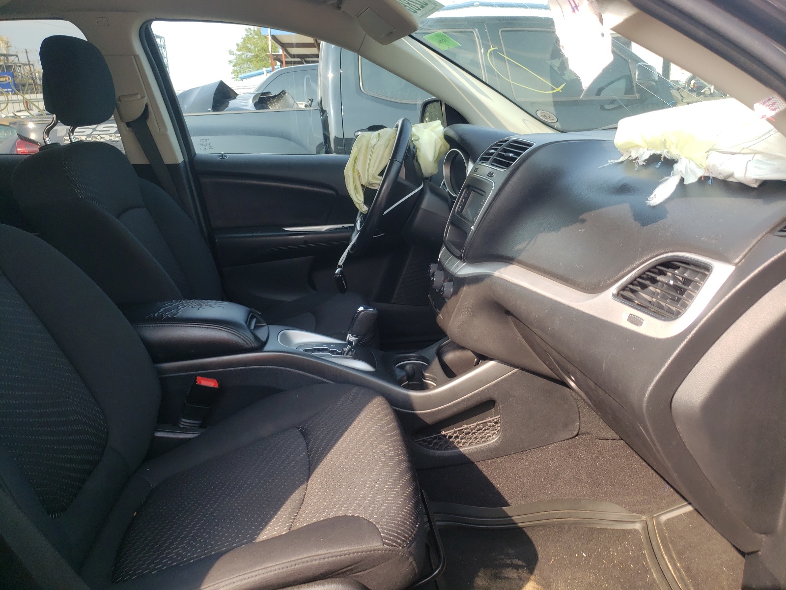 Foto 5 de la subasta – 2018 DODGE JOURNEY SE con VIN 3C4PDCAB2JT236402