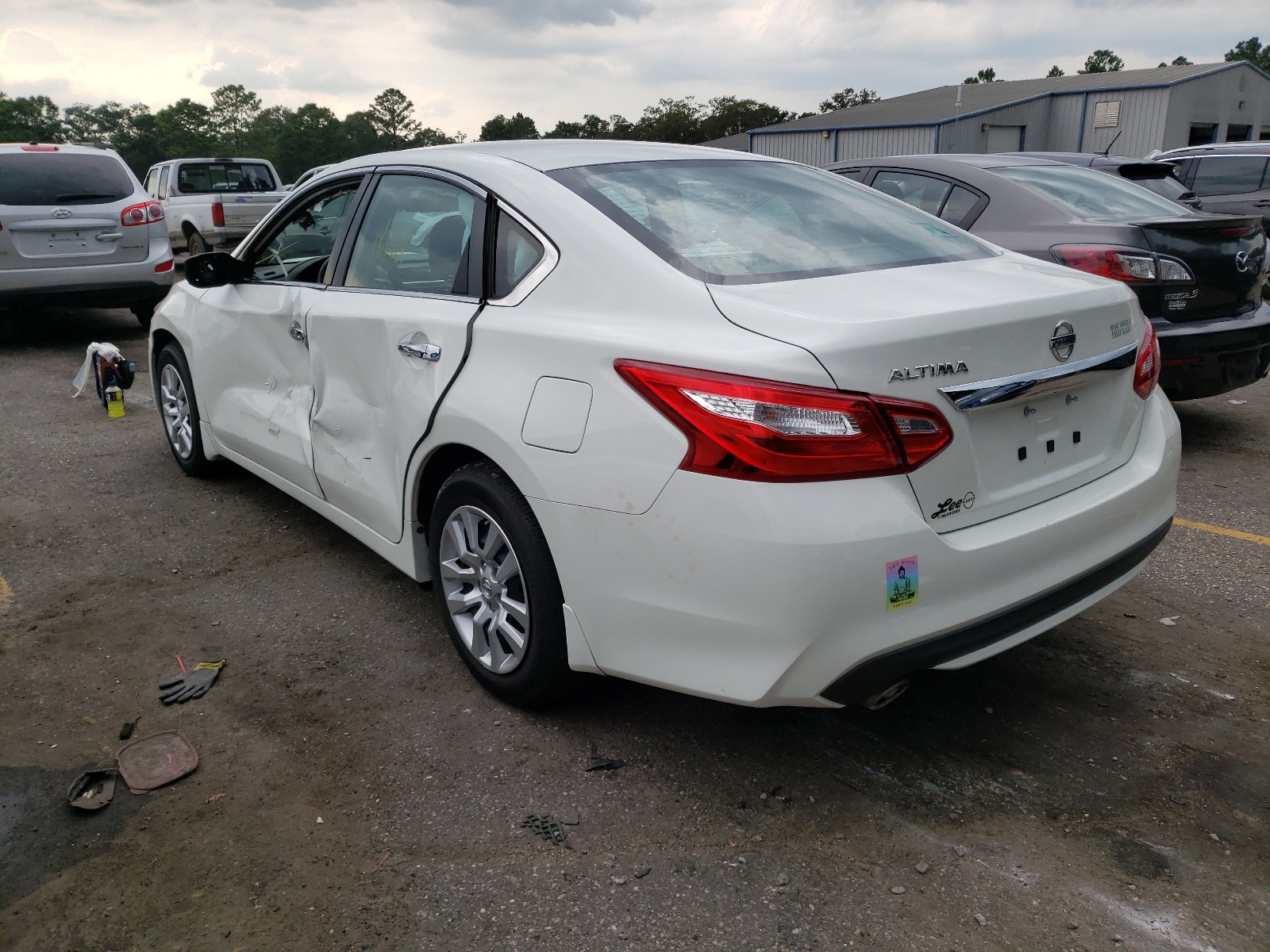 Photo 3 from auction – 2016 NISSAN ALTIMA 2.5 with VIN 1N4AL3AP7GN384077