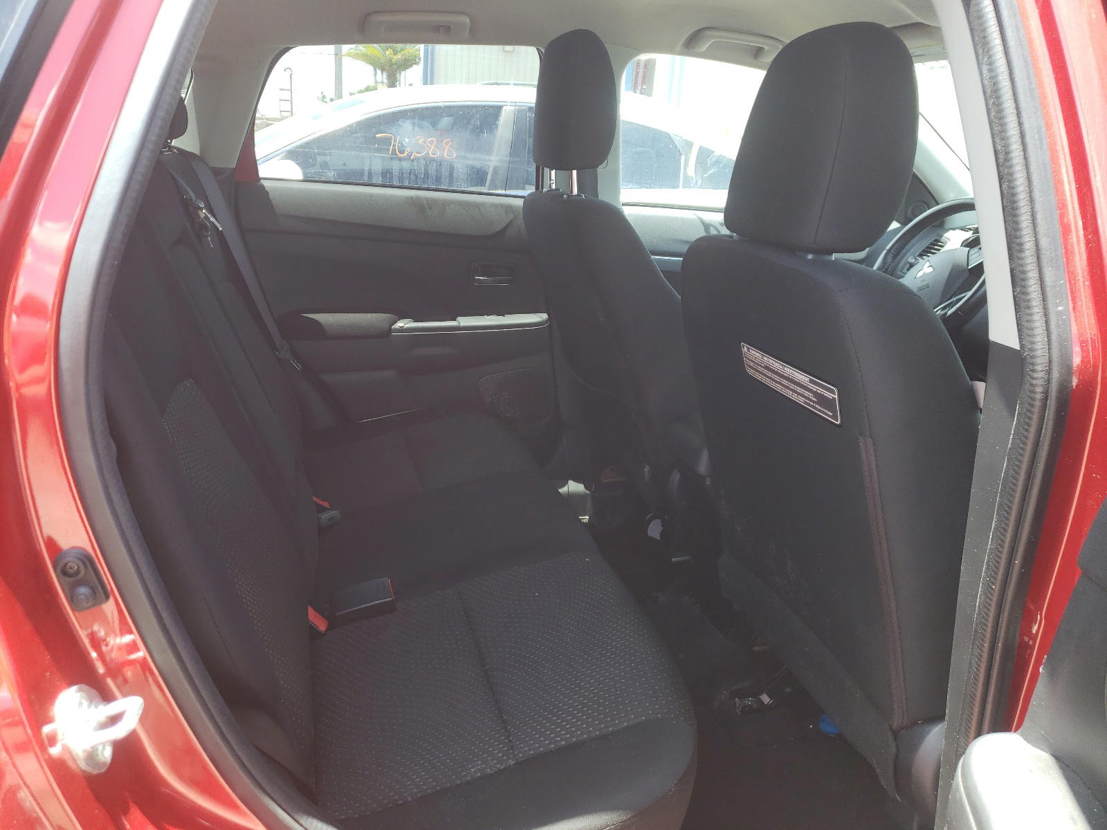 Photo 6 from auction – 2016 MITSUBISHI OUTLANDER with VIN JA4AP3AU8GZ040779