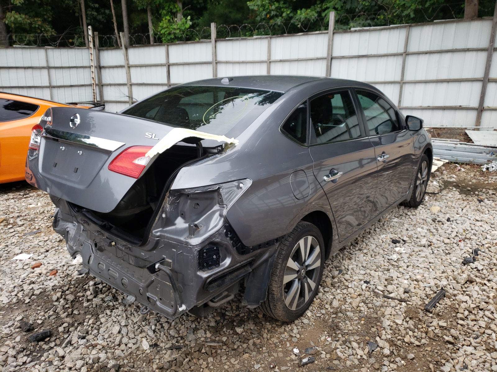 Photo 4 from auction – 2017 NISSAN SENTRA S with VIN 3N1AB7AP0HY262950