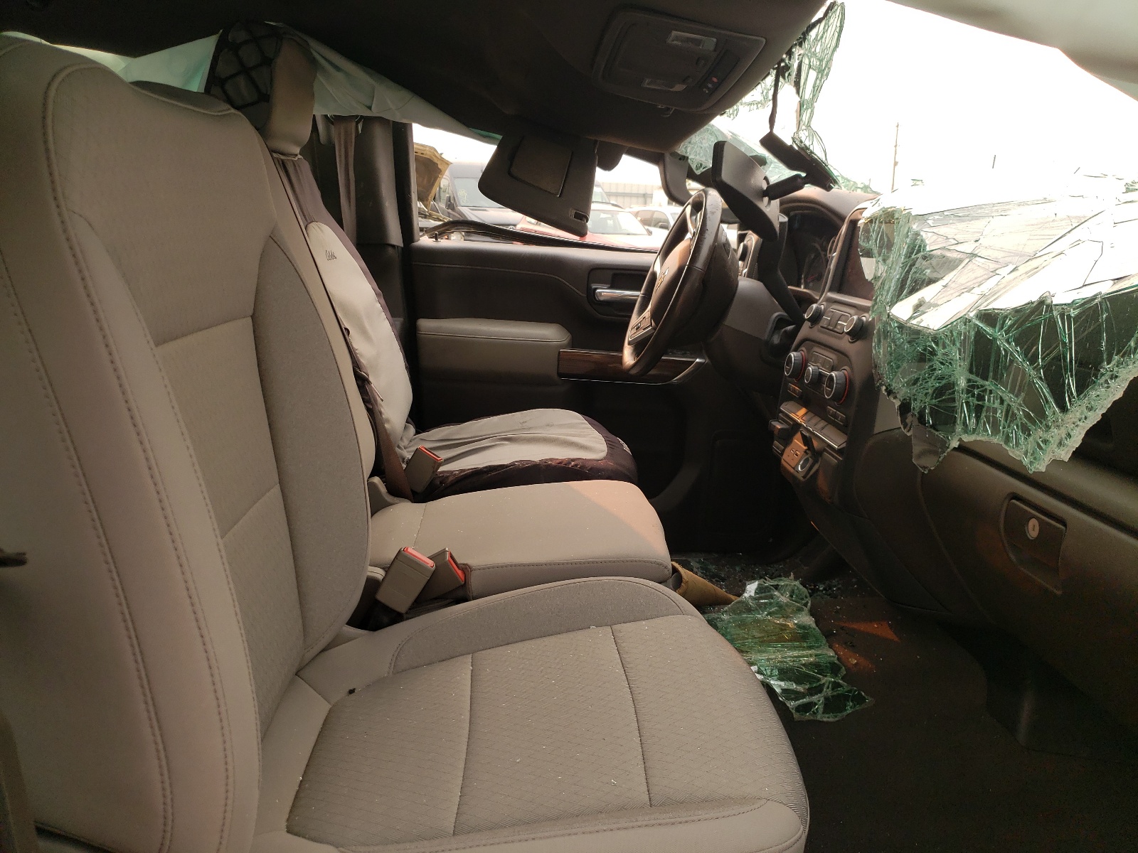 Zdjęcie 5 z aukcji – 2020 CHEVROLET SILVERADO z VIN 1GC2YNE70LF226562