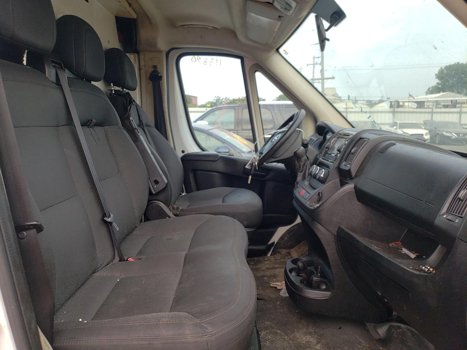 Photo 5 from auction – 2016 RAM PROMASTER with VIN 3C6TRVAG6GE127890