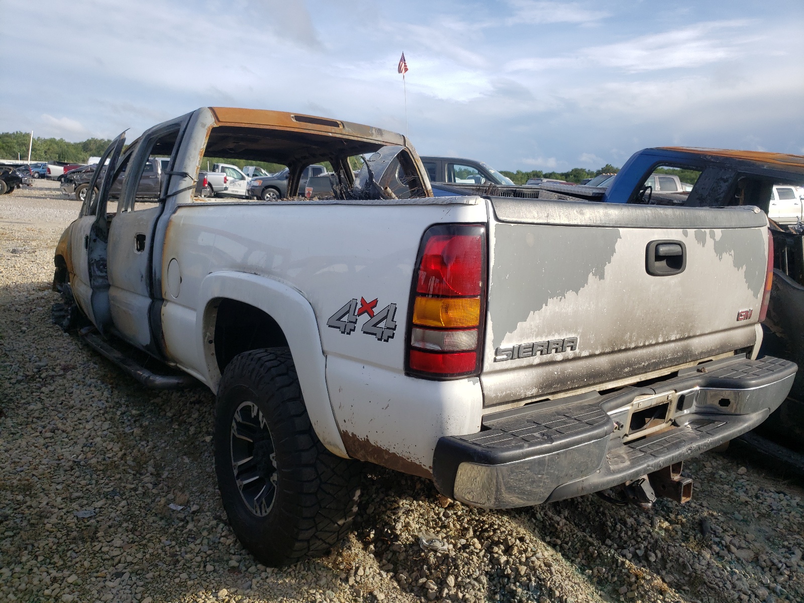 Photo 3 from auction – 2006 GMC SIERRA K25 with VIN 1GTHK23D46F143787