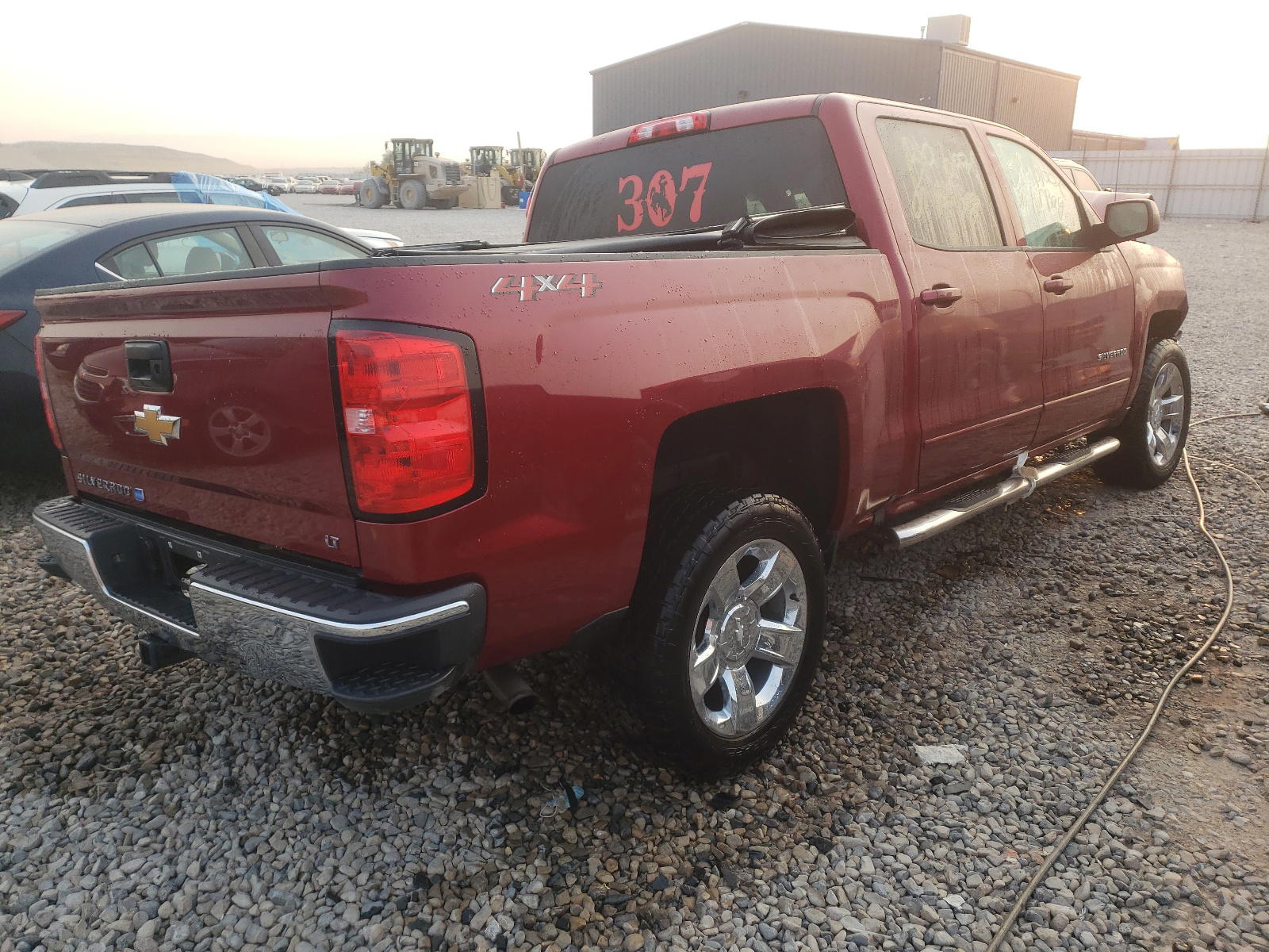 Photo 4 from auction – 2018 CHEVROLET SILVERADO with VIN 3GCUKRER3JG250725