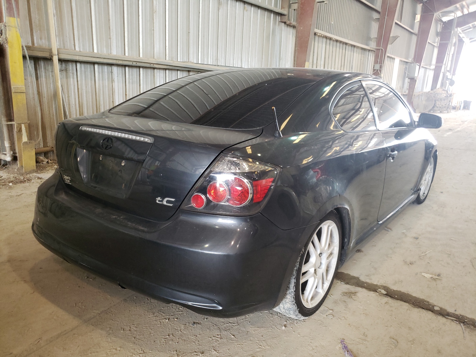 Photo 4 from auction – 2008 TOYOTA SCION TC with VIN JTKDE167X80264649