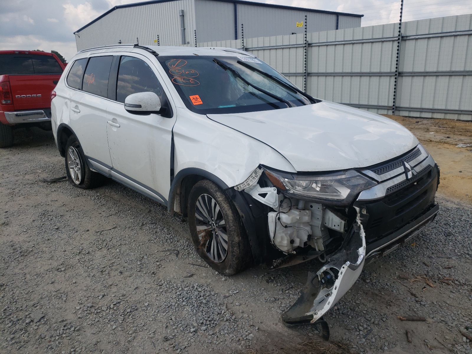 Photo 1 from auction – 2019 MITSUBISHI OUTLANDER with VIN JA4AD3A36KZ014965