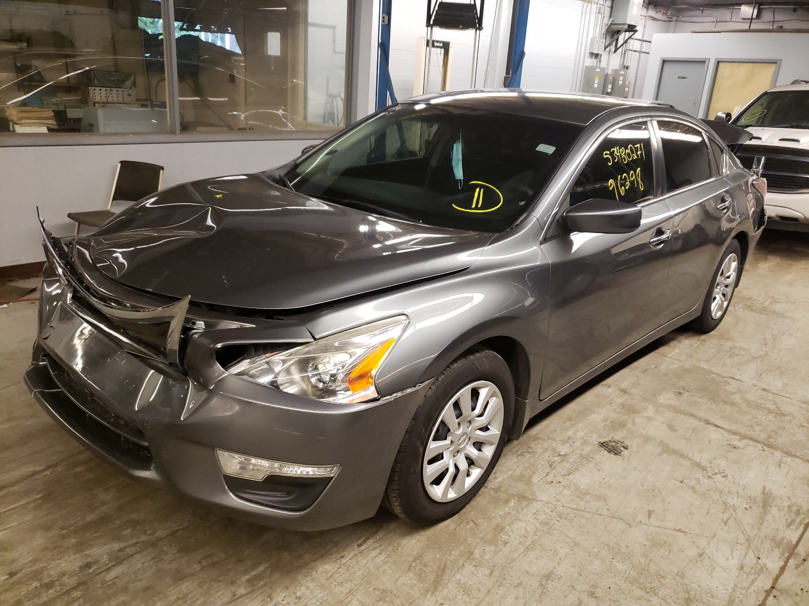 Photo 2 from auction – 2015 NISSAN ALTIMA 2.5 with VIN 1N4AL3AP1FN381089
